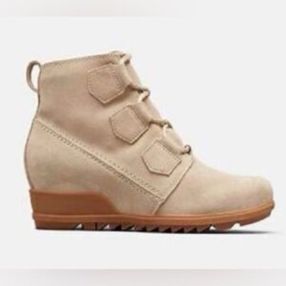Sorel Evie Cream Lace Up Boots 8